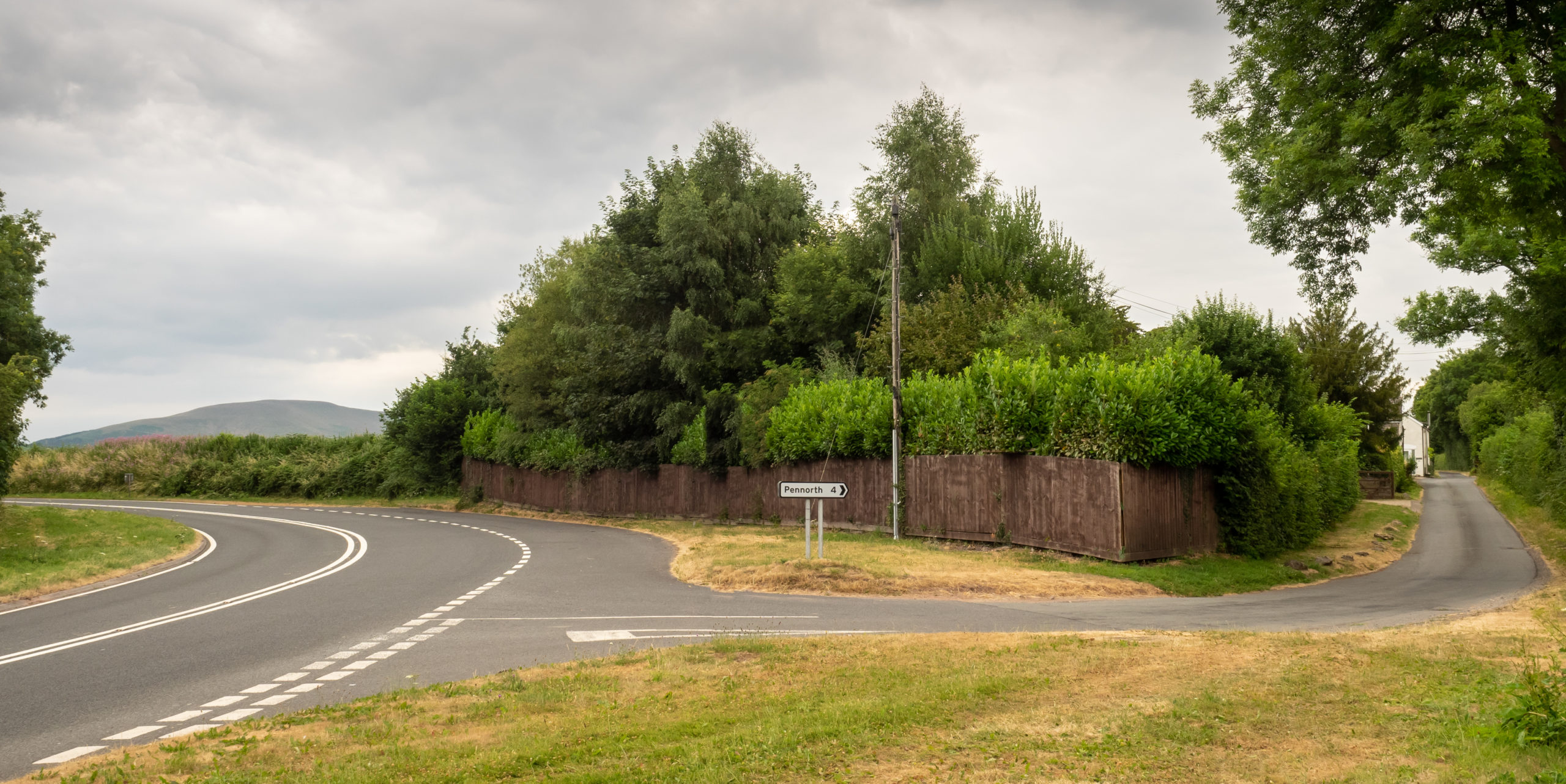 Roman road off the A40 at Bwlch heading west