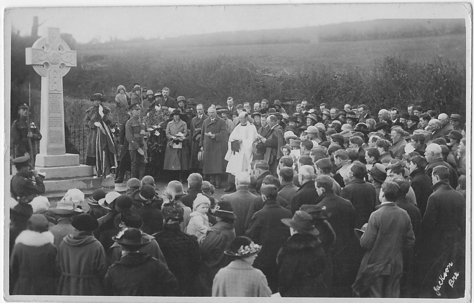 Dedication of memorial Cross Oak