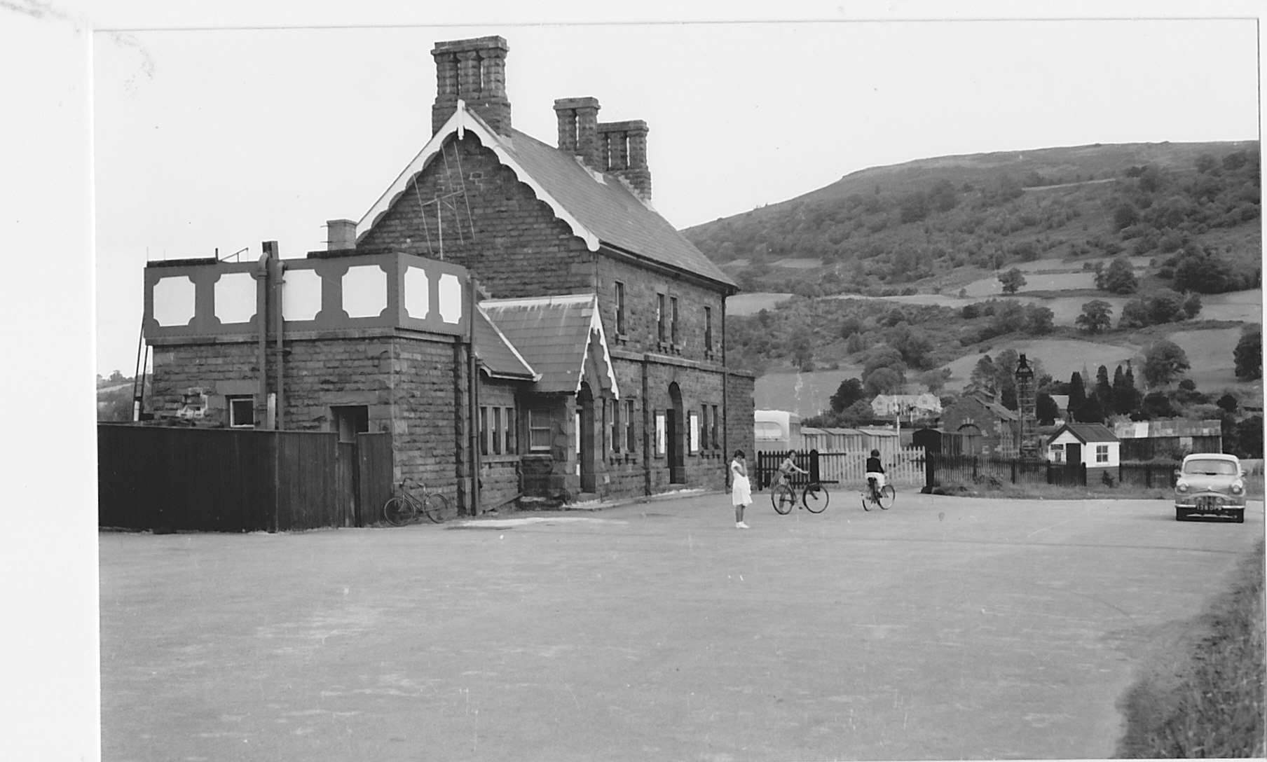 OutsideTalybont Station