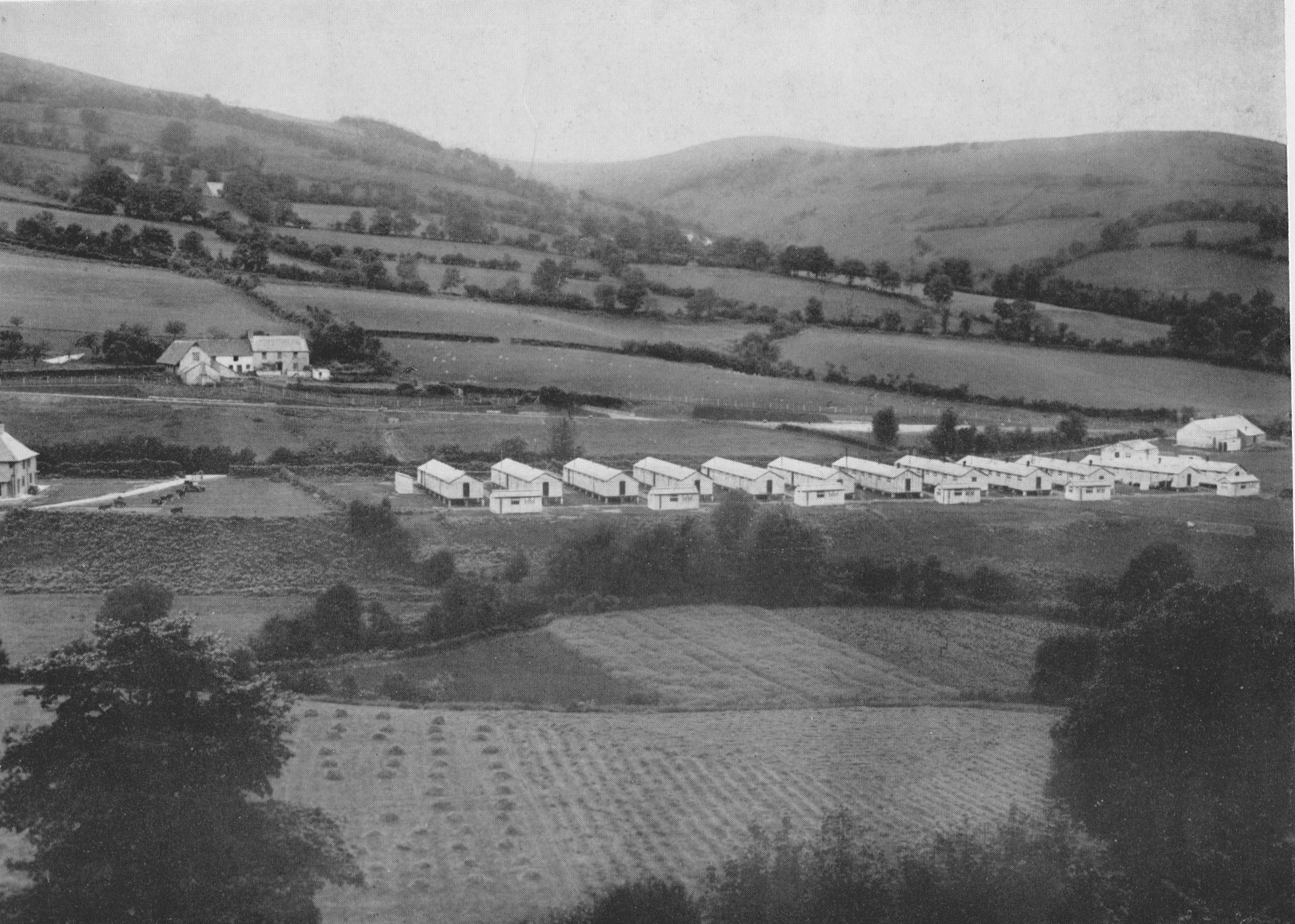 Reservoir workforce huts 1931