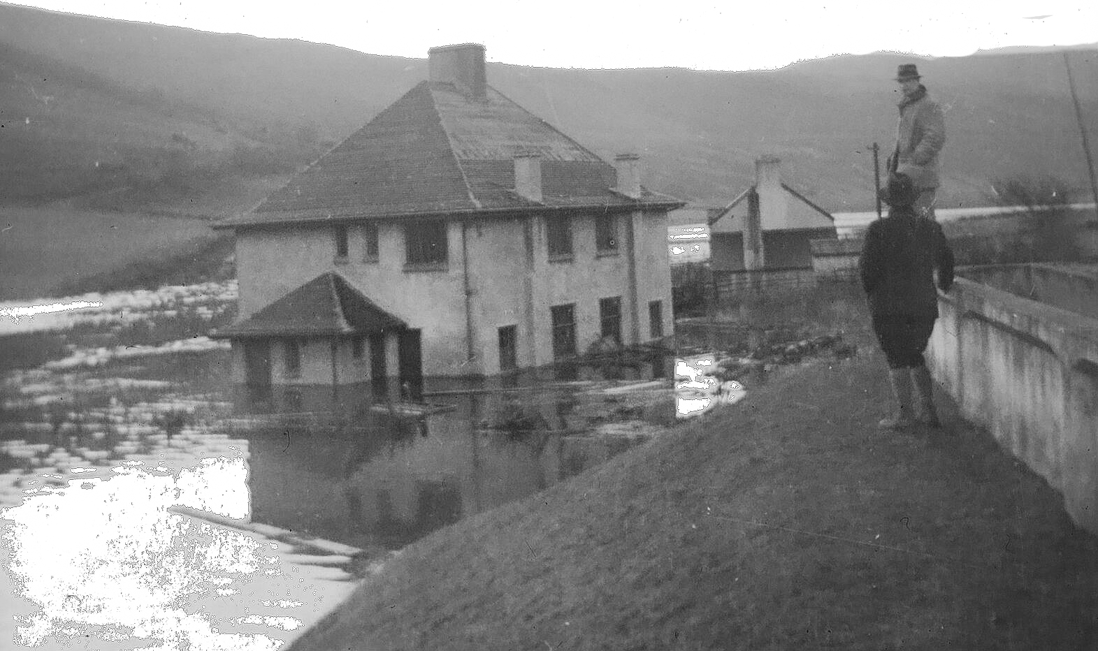 Submerging of the original Reservoir Houses 1938