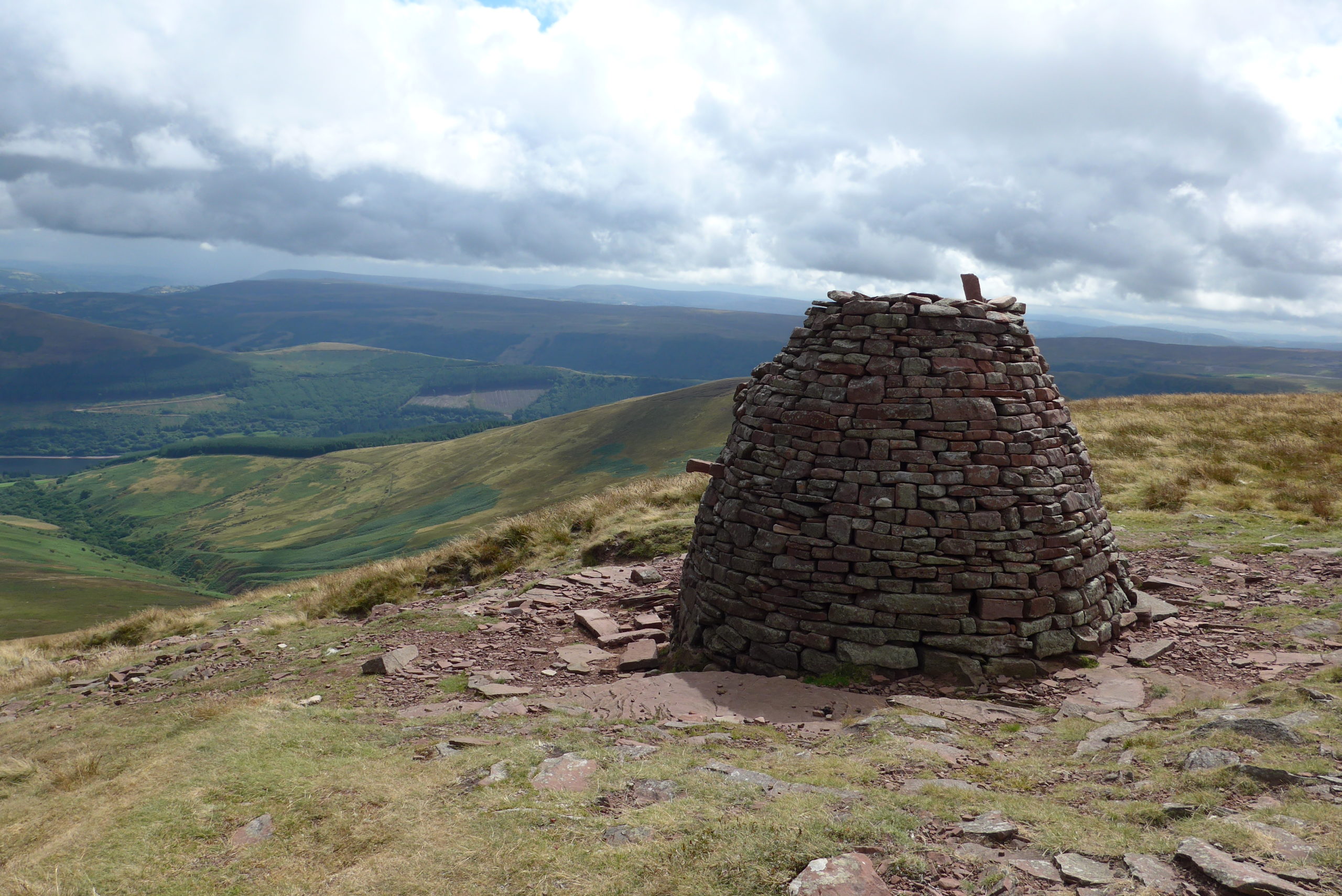 Cairn Pica Bronze Age burial site